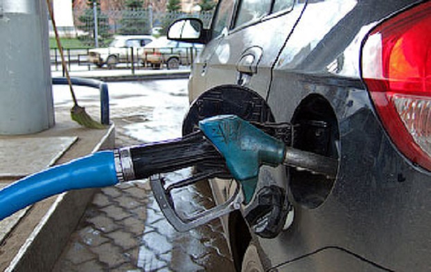 Правительство ввело госрегулирование цен на топливо