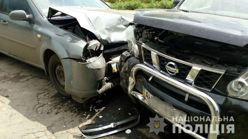 В Славянске столкнулись Nissan и Chevrolet, есть пострадавшие
