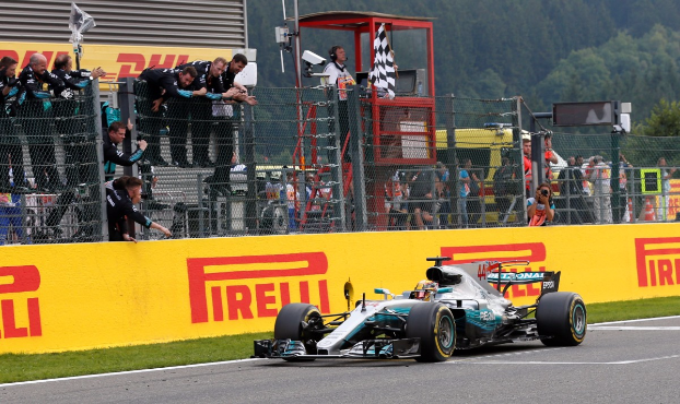 Британский гонщик Хэмилтон выиграл Гран-при Бельгии в чемпионате «Формулы-1»