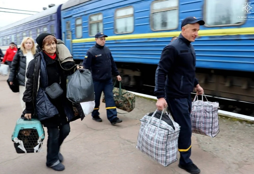 Еще один эвакуационный поезд с жителями Донецкой области прибыл в Бердичев