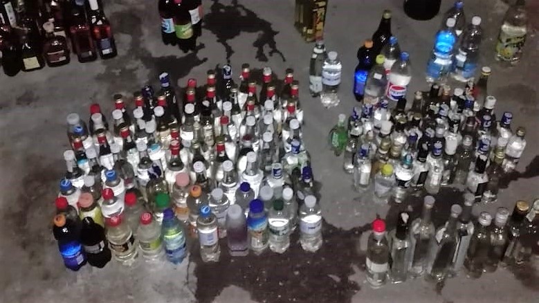 Продавали на Донбассе: полиция разоблачила цех по производству Jack Daniel’s