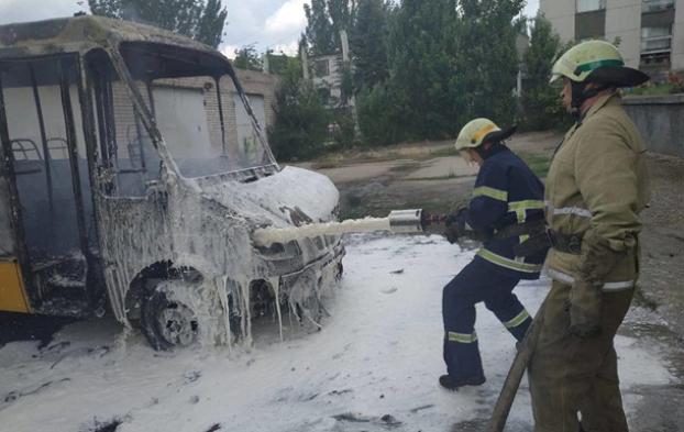В Днепропетровской области сгорела маршрутка