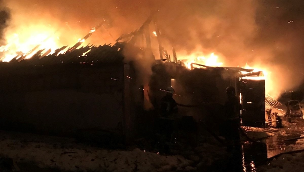 Дом тушили почти два часа — в Бахмуте во время пожара погиб мужчина