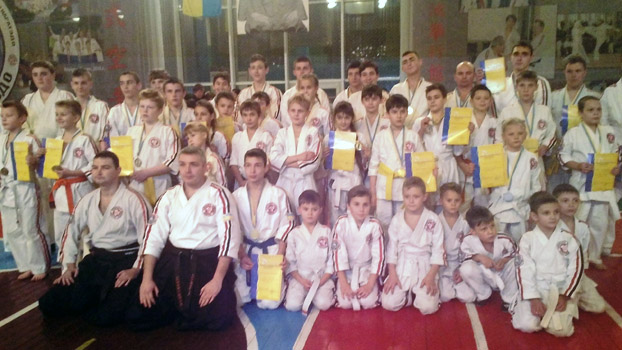 Чемпионат Донецкой области по косике-каратэ принес золото красноармейчанам