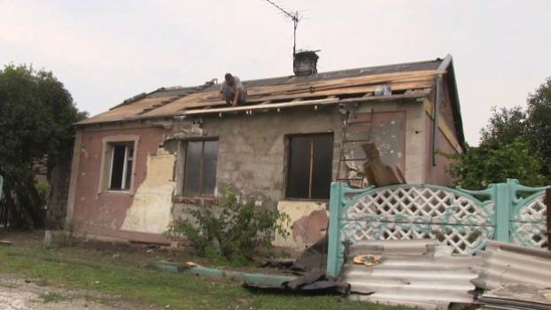 Граждане десяти стран Европы помогают восстанавливать дома жителям Донбасса