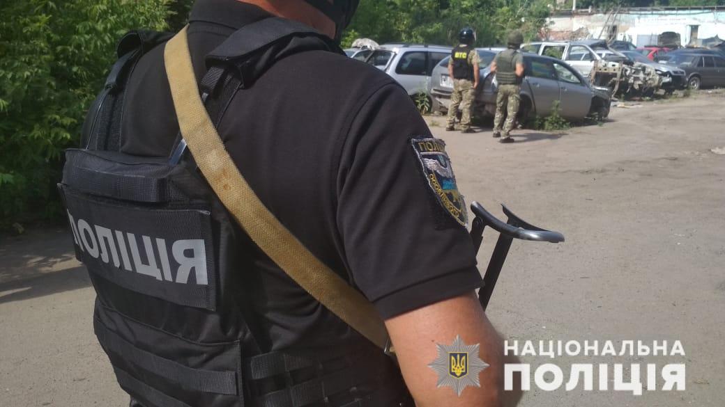 Полтавского террориста ликвидировали: снова взял в заложники полицейского