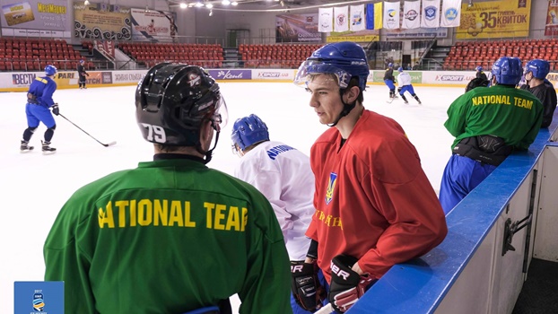 Сборная Украины по хоккею в ноябре возьмет курс на Литву