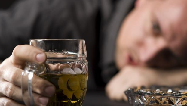 В Харькове 6 человек умерло от алкогольного  отравления