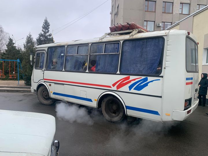 Завтра колонна автобусов с эвакуированными жителями области отправится в Днепр