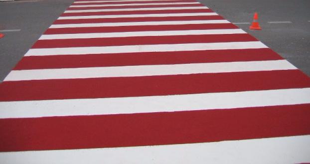 В Константиновке нарушения будут фиксировать на бело-красных пешеходных переходах