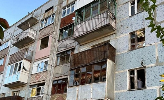 За сутки в Донецкой области вновь повреждены жилые дома, есть убитый и раненые