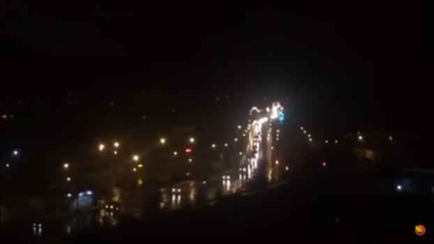 В Луганск прибыла колонна военной техники. Видео
