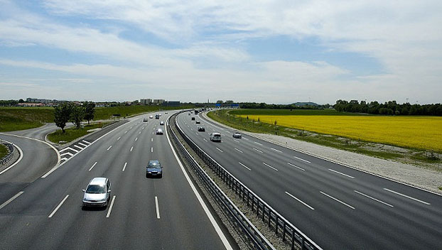 Компании из четырех стран готовы строить в Украине качественные дороги