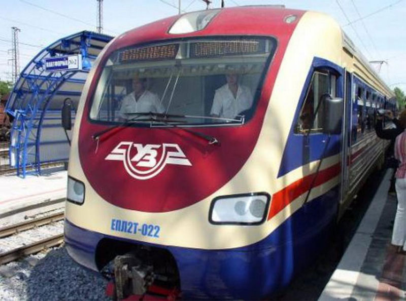 "Укрзализныця" модернизирует электрички в поезда и повысит цену билета
