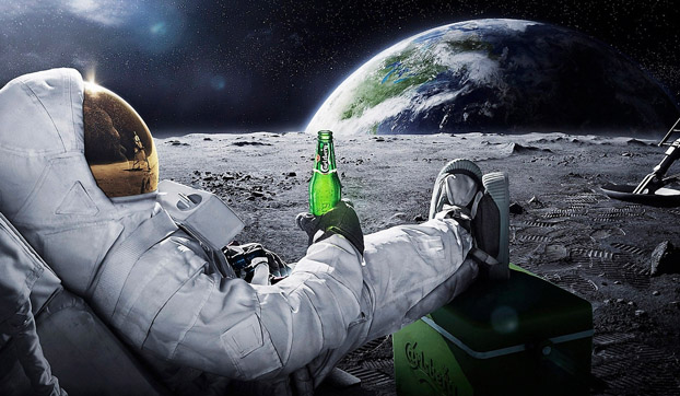 Илон Маск анонсировал первый полет космических туристов вокруг Луны