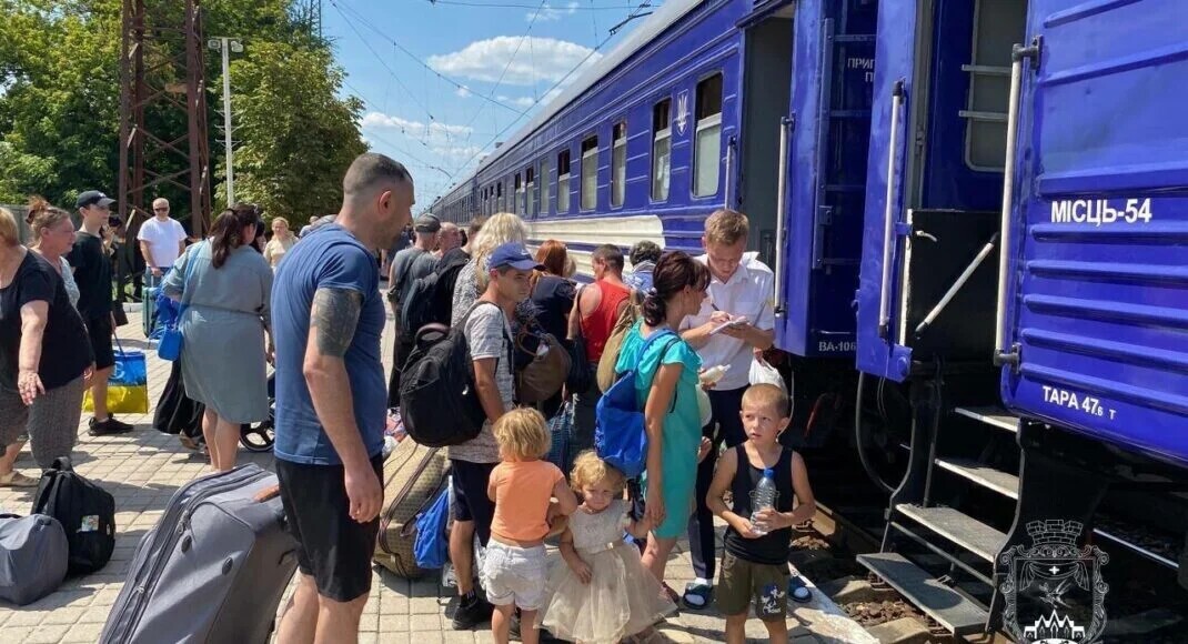 Эвакуацию из Покровска отменили: Поезда теперь будут отправляться из Павлограда