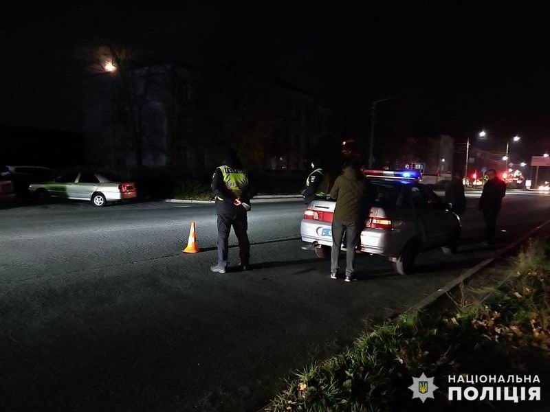 Полиция Константиновки назвала подробности ДТП, в котором сбили женщину	