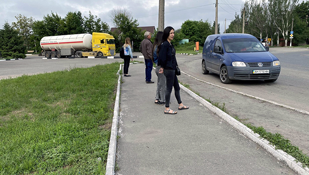 В Покровске ощущается нехватка автобусных остановок 