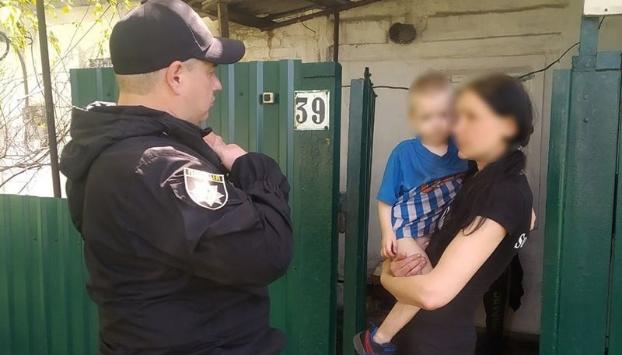 Полицейские в Покровске собирают персональные данные