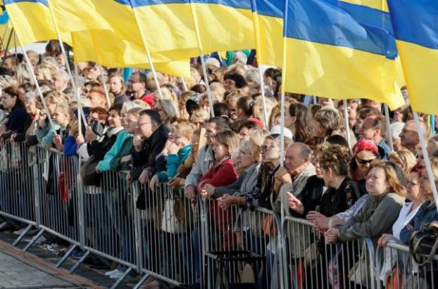Украинцев пересчитают до конца года