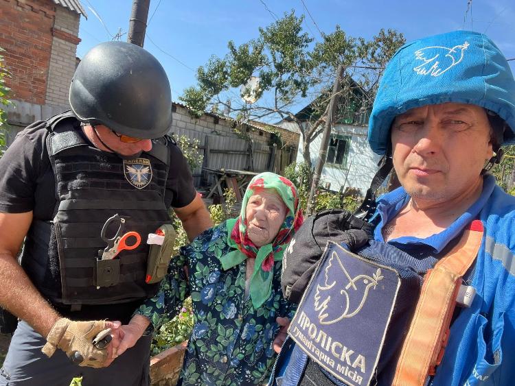 Эвакуация из Константиновки: С какими проблемами сталкиваются волонтеры