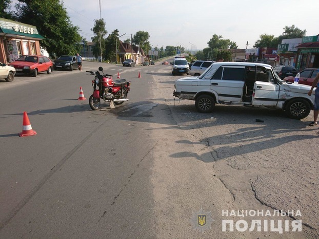 В Харьковской области в результате ДТП погиб мотоциклист