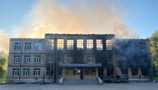 Школа в Авдеевке подверглась обстрелу