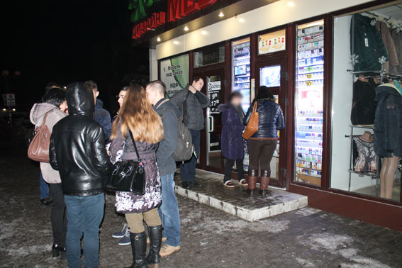 В Славянске «Лига будущих полицейских» боролась с продажей алкоголя несовершеннолетним