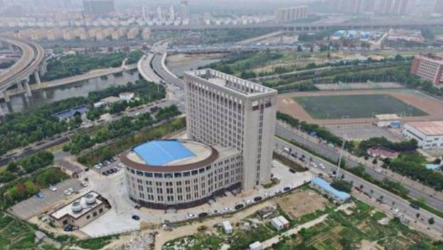 В Китае построили университет в виде гигантского унитаза