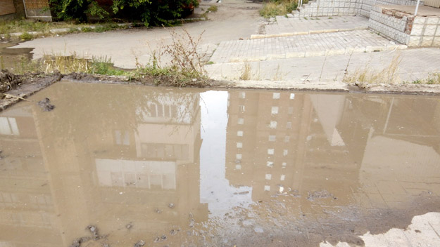 В Константиновке ликвидируют аварию на водопроводе