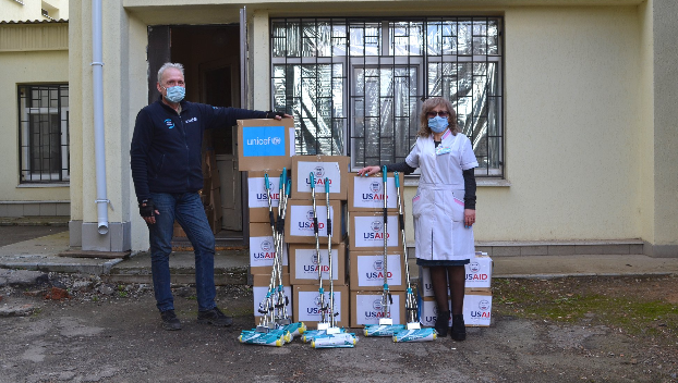Медики Константиновки получили помощь от международных организаций