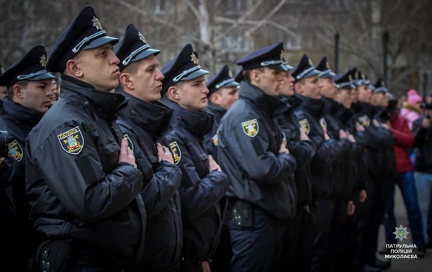 В Николаеве трое полицейских пытали мужчину