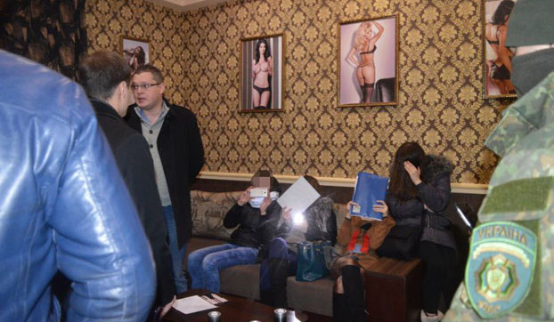 В Краматорске полиция арестовала помещение «массажного салона»