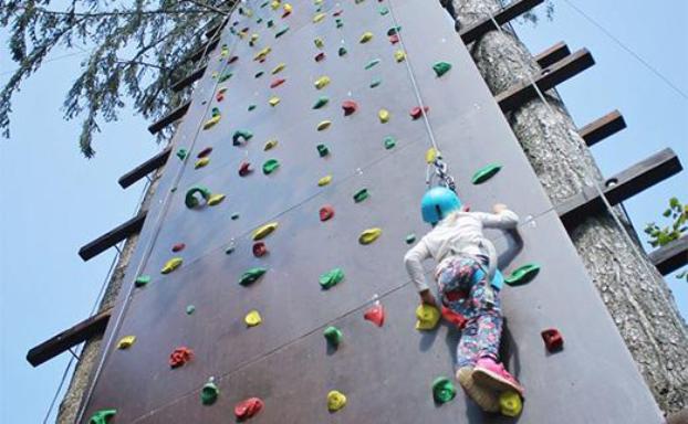 Мариуполь присоединится к спортивному скалолазанию: в городе строят новый скалодром