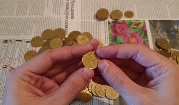 У жителей Константиновки еще есть время обменять вышедшие из обращения монеты