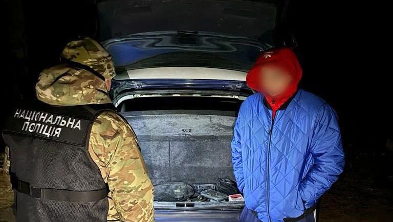 Наркотики и оружие в Константиновке: Появились подробности задержания группировки