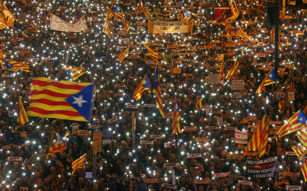 750 тысяч человек вышли на митинг в Барселоне с требованием освободить каталонских политиков