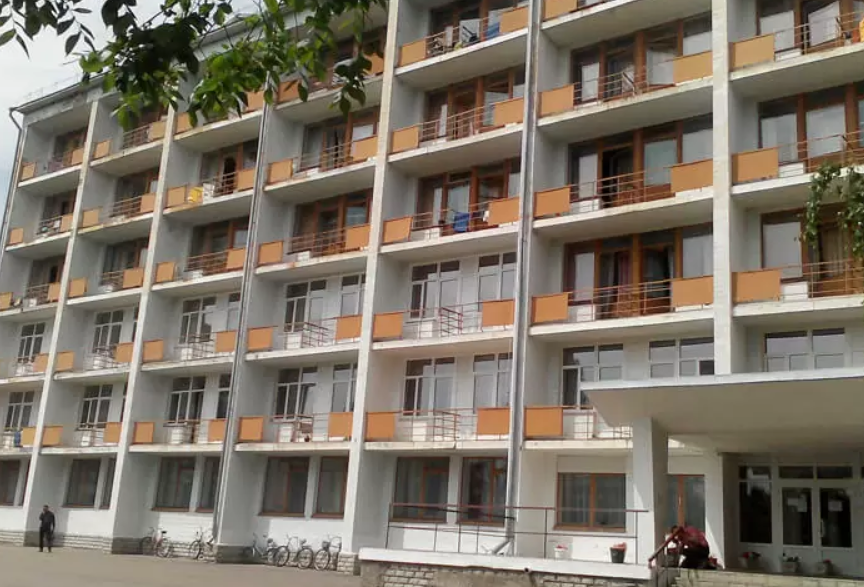 Санаторий «Слава» в Миргороде приглашает ВПЛ: проживание и социальная поддержка для пожилых и лиц с инвалидностью