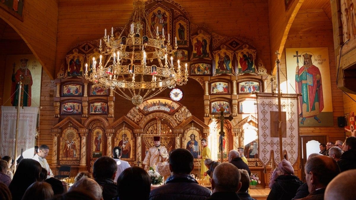 Воскресные богослужения в украинских храмах первый раз пройдут без верующих