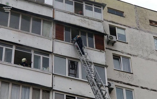 В Киеве мужчина поджег квартиру с сыном и бывшей женой