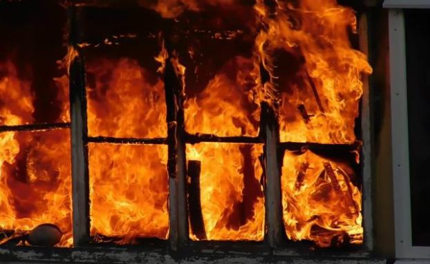 В Мариуполе в результате пожара погиб мужчина