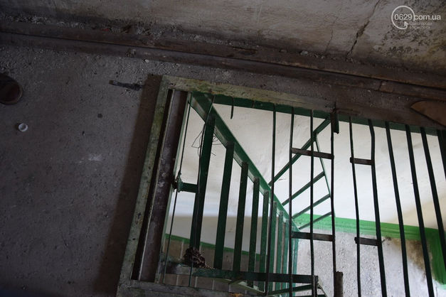 В Мариуполе проверяют крыши многоэтажек после самоубийства двух школьниц 
