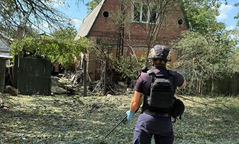 В Константиновке двое погибших, город не прекращают атаковать