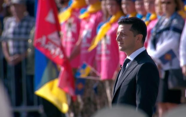 В Киеве прошла церемония поднятия флага Украины