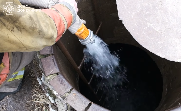 Рятувальники підвозять воду мешканцям Дружківки, Костянтинівки та Слов'янська