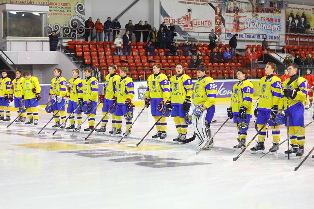 Юниорская сборная Украины по хоккею: Запрягали быстро, но доехали с проблемами