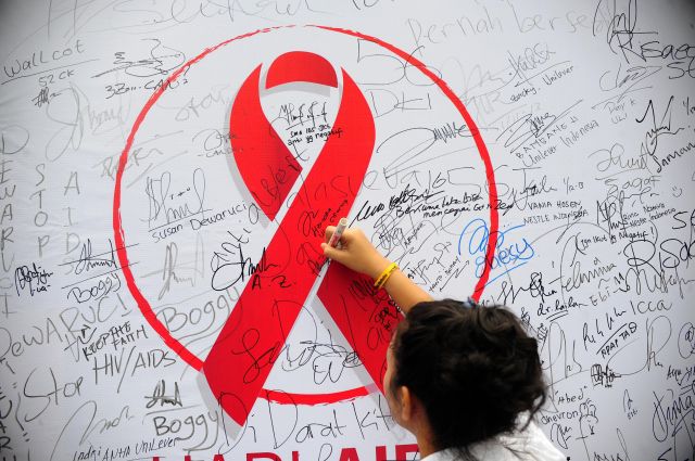 Судьба денег для лечения ВИЧ-инфицированных зависит от коррупционных схем