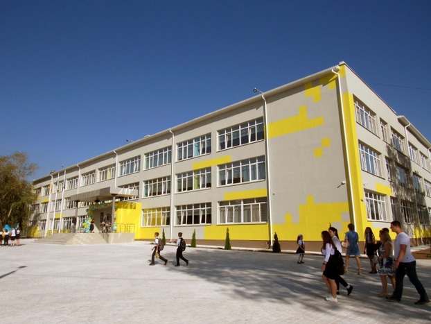В Мариуполе открыли опорную школу