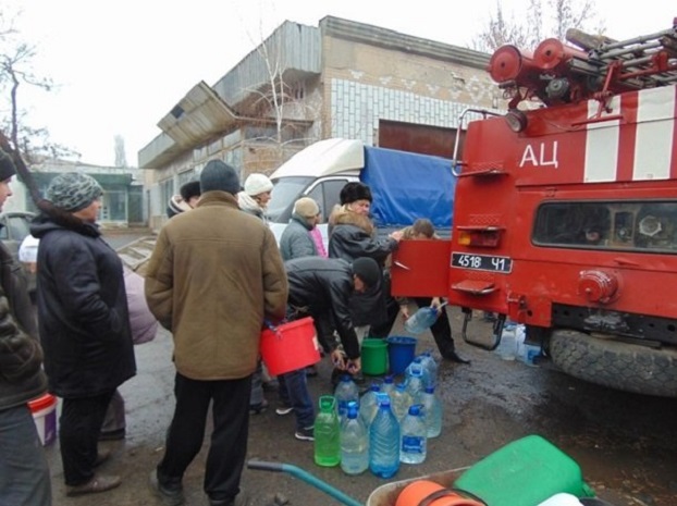 «Будем снег топить», — реакция соцсетей на повреждение водовода в Торецке