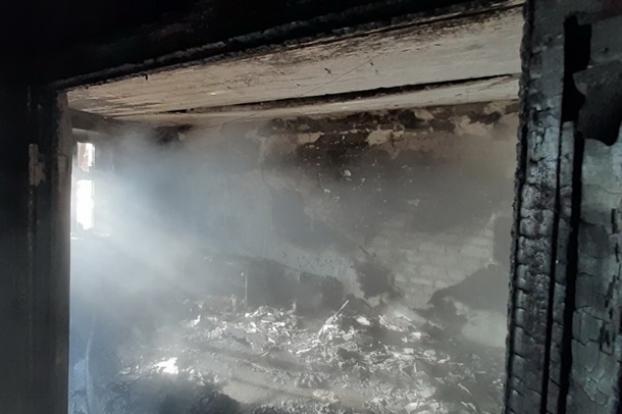 Пожар со взрывом в многоэтажке произошел под Харьковом